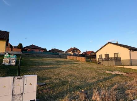 1773819614-uunskpnccd-whatsapp-image-2026-03-18-at-08-36-10-282-29 | Prodej - pozemek pro bydlení, 812 m²