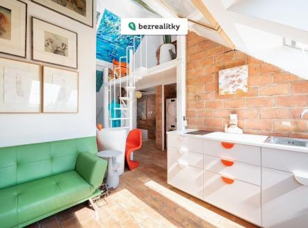 1774023866-pldupnuaua-horni-12-kuchyne-obyvak | Prodej - dům/vila, 142 m²