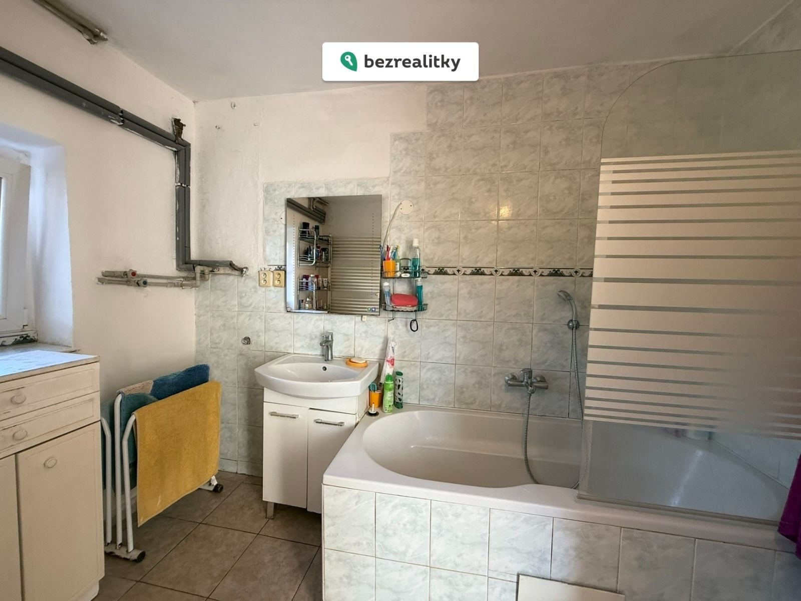 1774116778-blytkkzxth-koupelna-1-vana