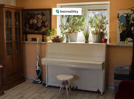 1774116798-osvdjzefvd-obyvak1 | Prodej - dům/vila, 126 m²