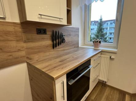 1774184951-sqxxstwvpr-kuchyn-c4-9b-3 | Prodej bytu, 2+1, 55 m²