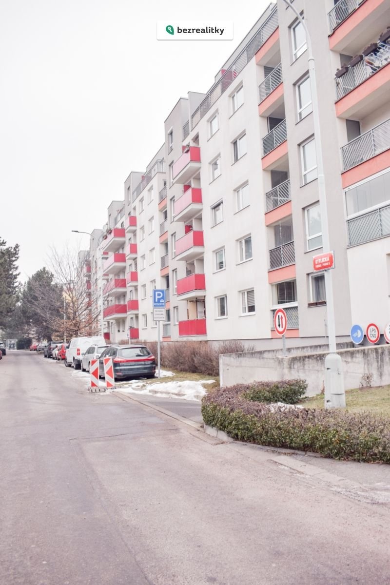 1774196447-xxufwpuubk-dsc-0121