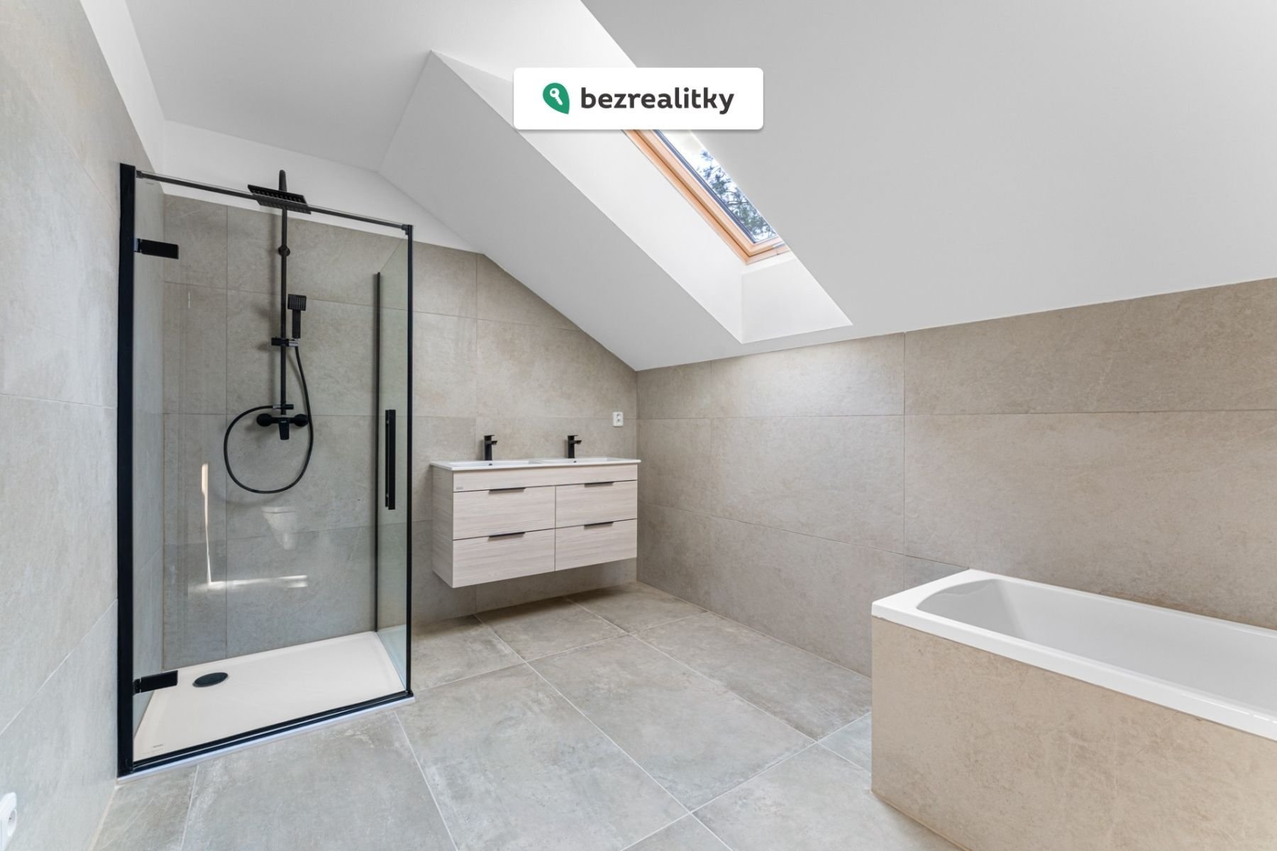 1774264872-umltrayycw-raw08880-hdr-edit-edit