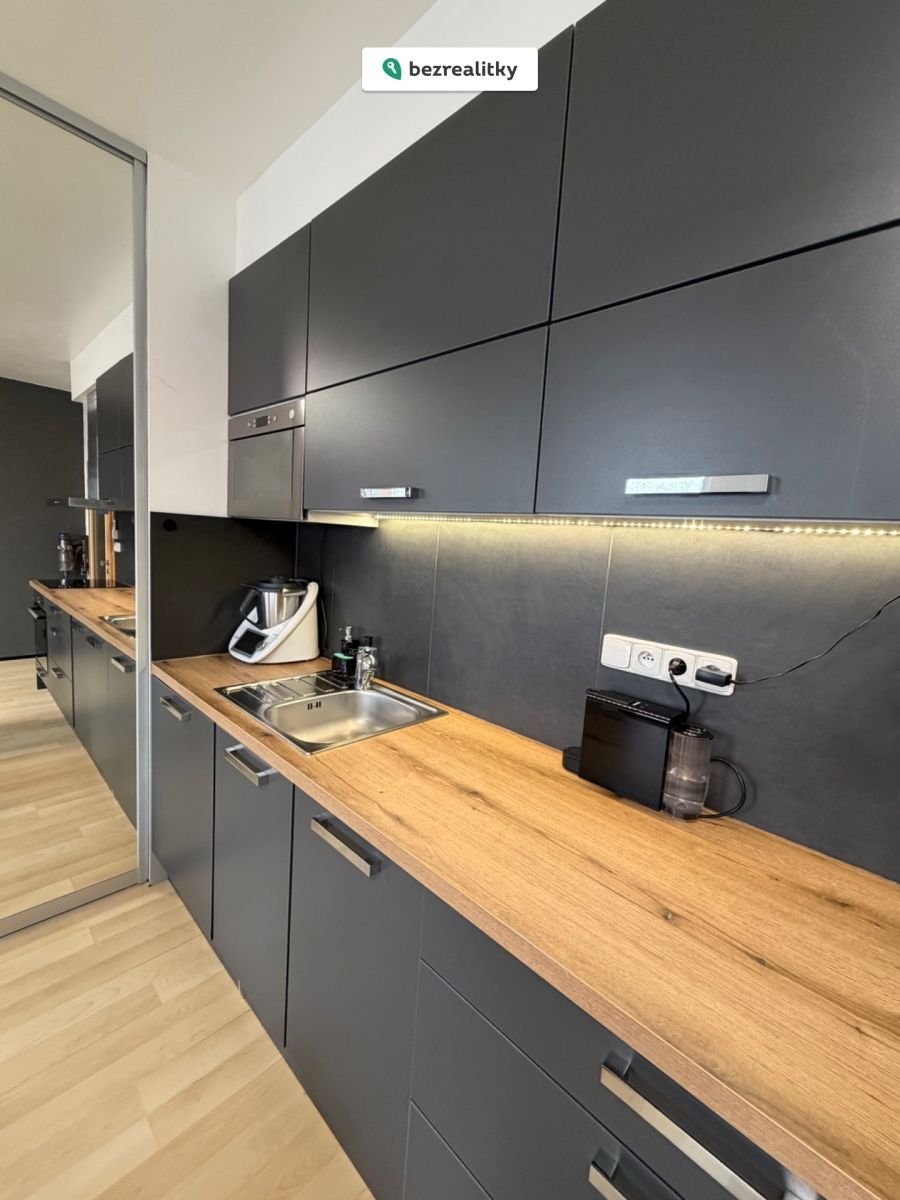 1774188260-gwfxdjtkgg-img-0131