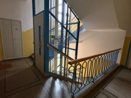 1774513399-djflamkvcl-d-c5-afm-zevnit-c5-99 | Prodej bytu, 2+1, 70 m²