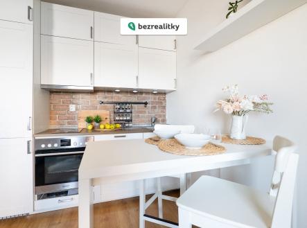 1774734992-woefwqrssr-pana4049 | Prodej bytu, 1+kk, 37 m²