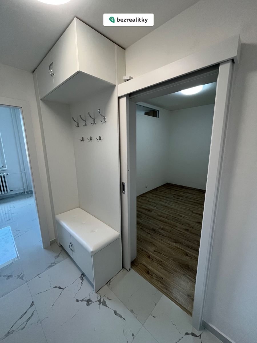 1774773640-eqvdwvpxoc-img-5926