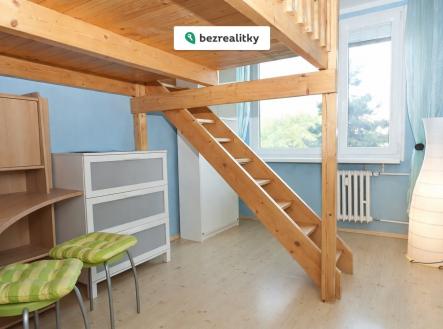 1775478132-wmbehtoeix-modr-c3-bd-pokoj-s-d-c5-99ev-c4-9bn-c3-bdm-loftov-c3-bdm-l-c5-af-c5-bekem | Prodej bytu, 2+kk, 39 m²