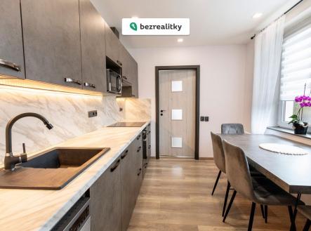 1775833350-rbywfbqugk-kuchyn-c4-9b2 | Prodej bytu, 3+1, 71 m²