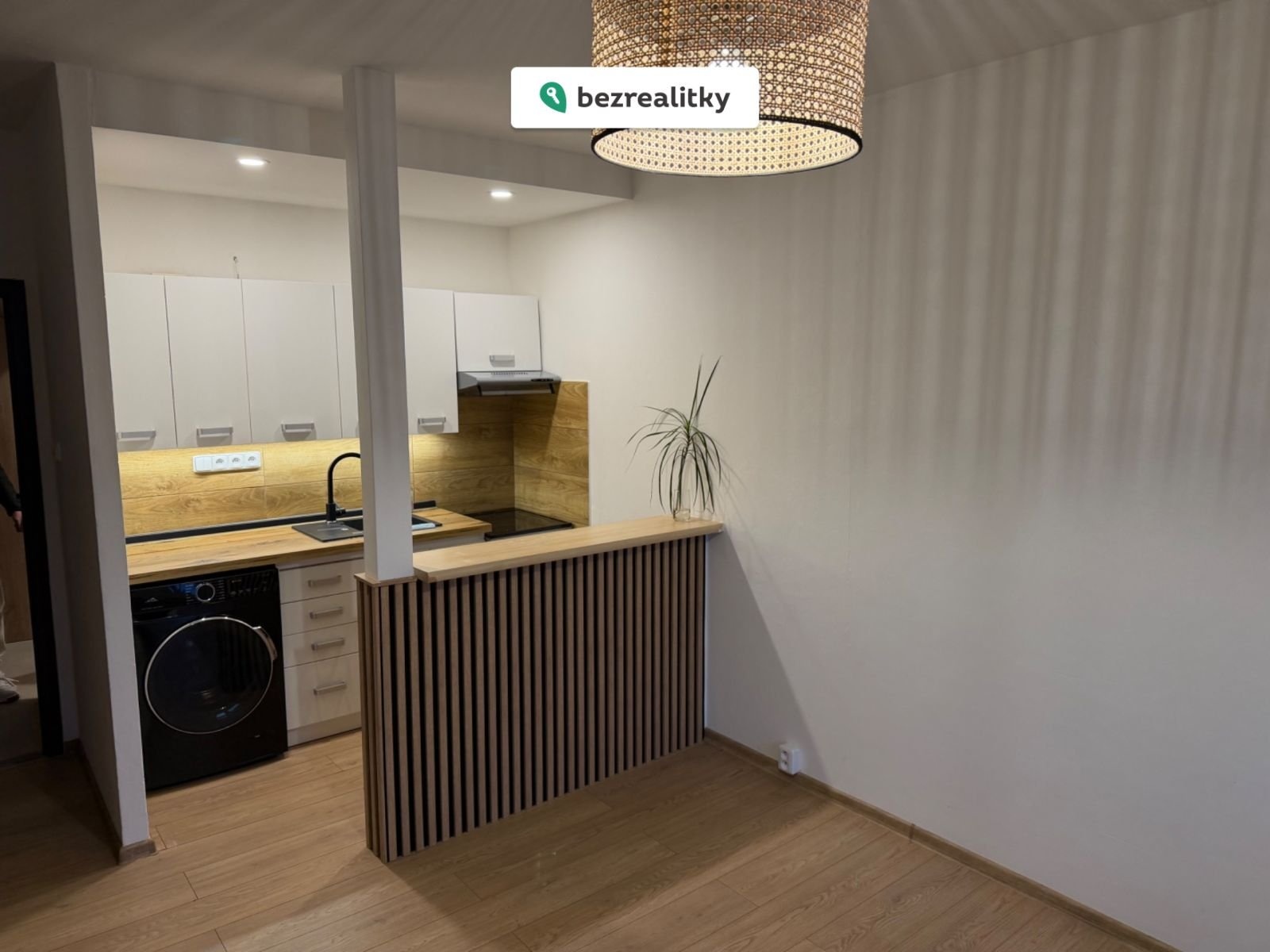 1775936367-eclmjcizgj-tempimagehap660