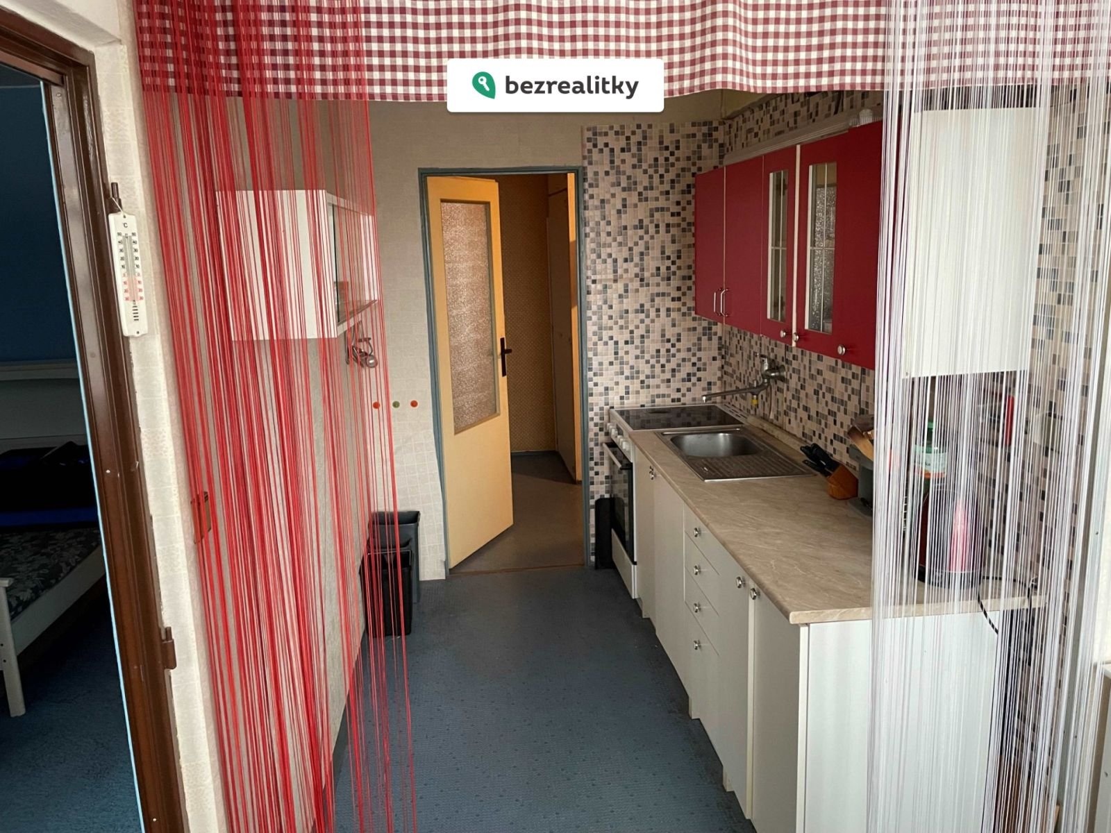 1776194153-pjpxylsfdd-kuchyn-2