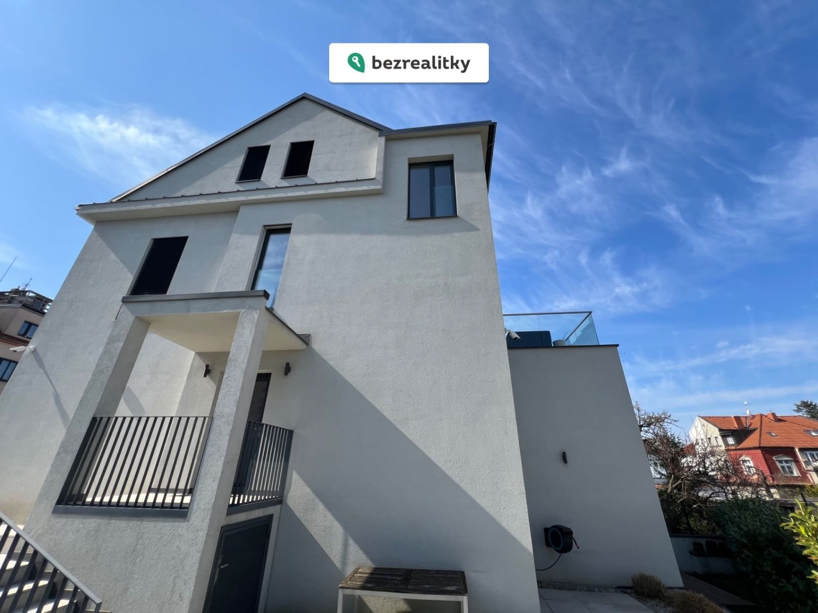 1774986696-ymxbhgntjx-tempimageg25n4u