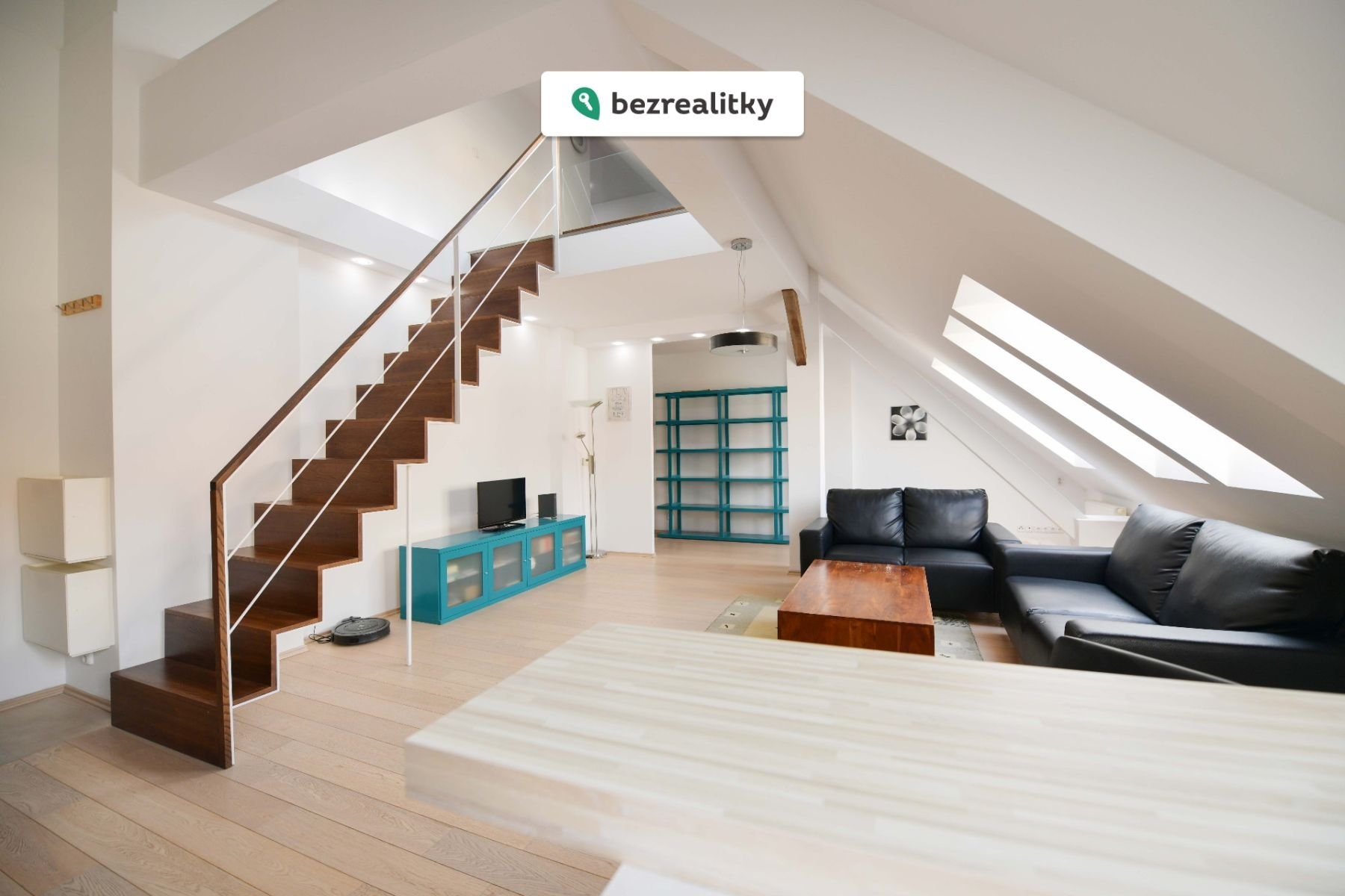 1776295441-gxuruplpdv-1-m