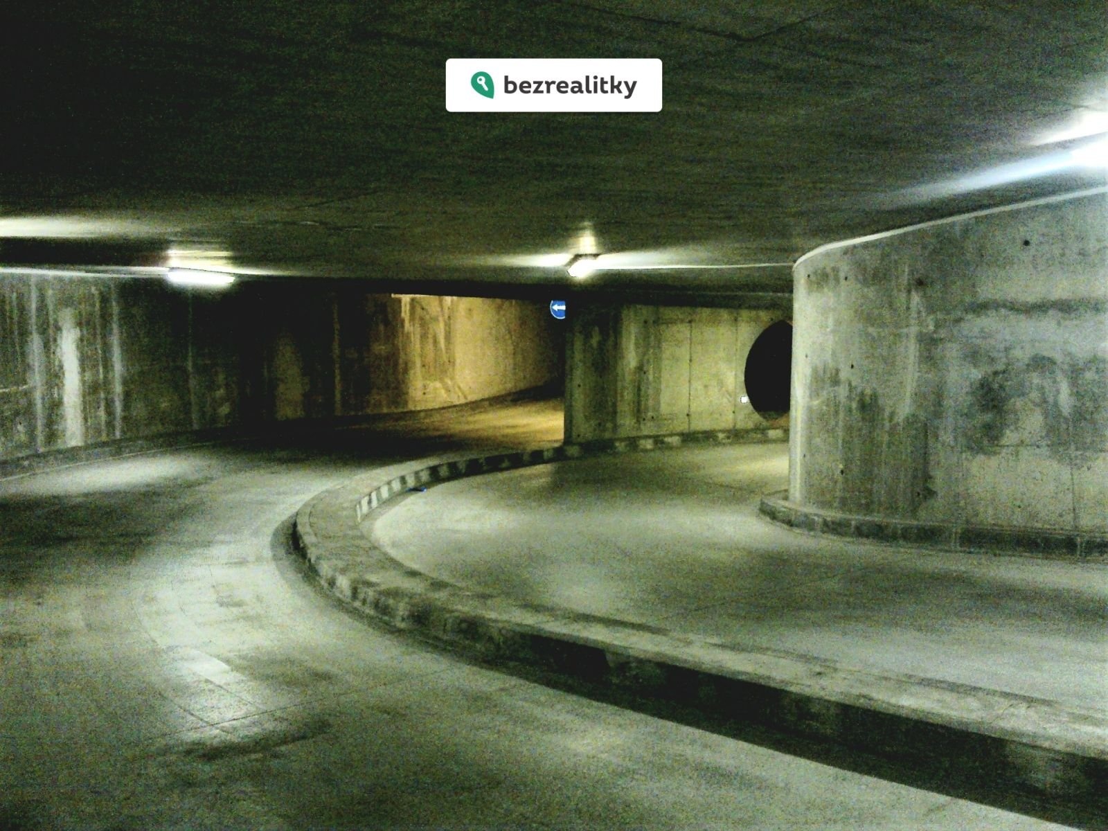 1776459580-zuhgtrlbyz-sjezd-do-gar-c3-a1-c5-be-c3-ad-a