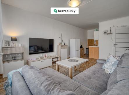 1776425512-wdygpqhknl-josefa-c5-a0ev-c4-8d-c3-adka-7 | Prodej bytu, 2+kk, 40 m²