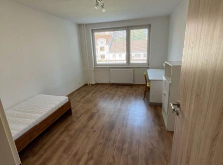 1779863872-oqwisbznxa-whatsapp-image-2026-05-26-at-18-10-07-281-29 | Prodej bytu, 2+1, 47 m²