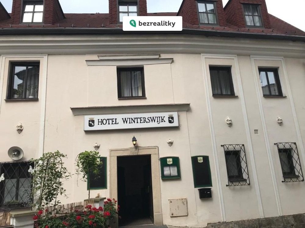 1775890898-whjfszzeqj-1641909375-yghibtkplb-281-29