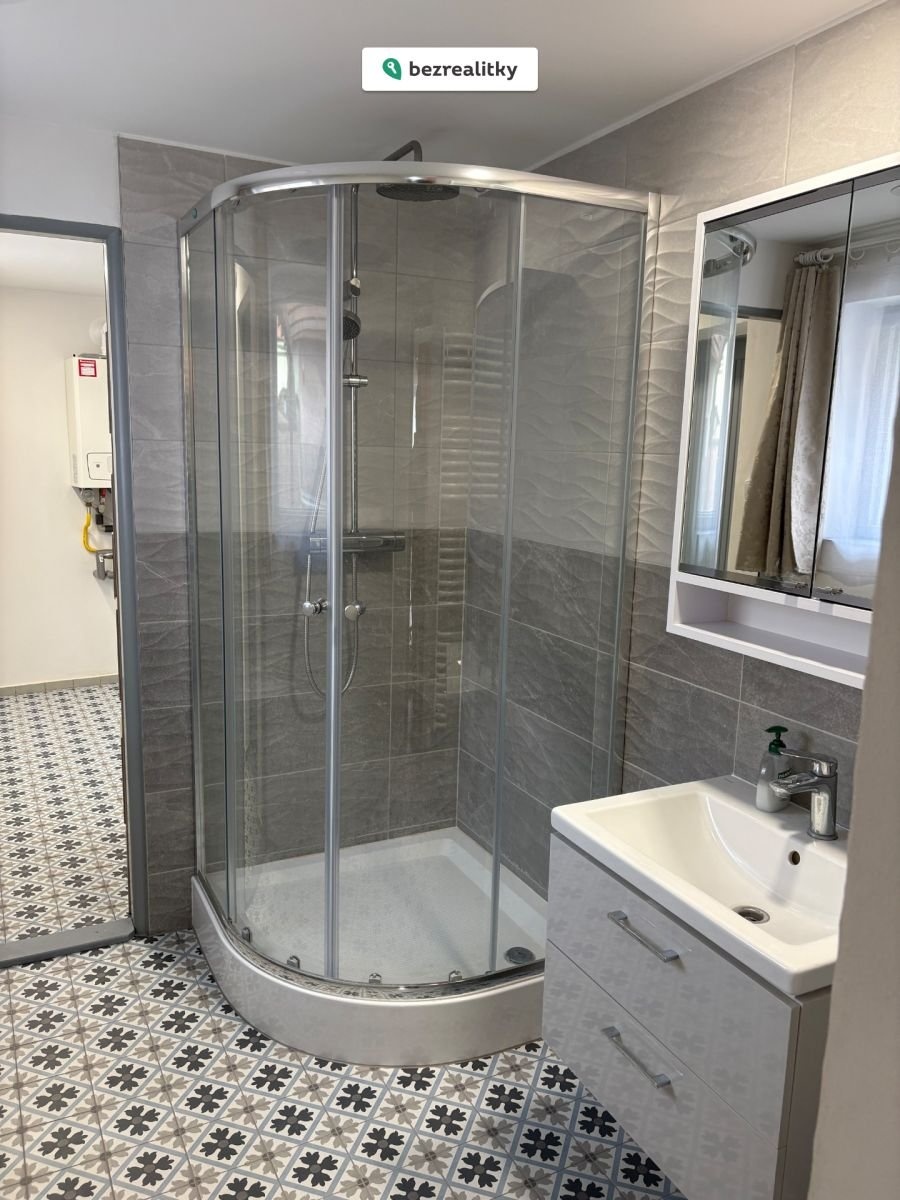 1776510641-tzdjcgbehh-img-0348