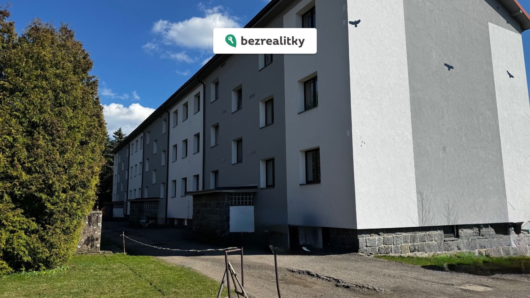 1776610263-aoaplgxjft-img-4910