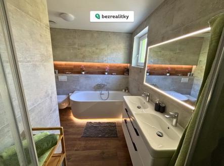 1776615835-jtowaxngfz-n-c3-a1vrh-bez-n-c3-a1zvu-285-29-kopie | Prodej - dům/vila, 102 m²
