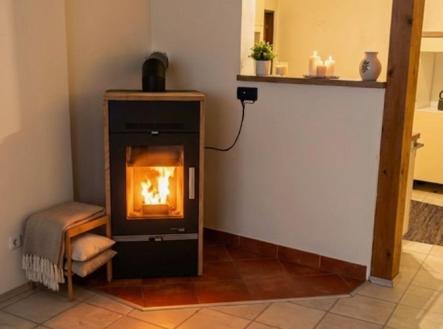1776627796-lngdwoauql-photo-2026-04-15-21-28-43 | Prodej - dům/vila, 145 m²