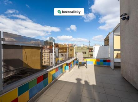 1776674928-kgyhjdjwfh-8y7a9318-hdr | Prodej bytu, 1+kk, 27 m²