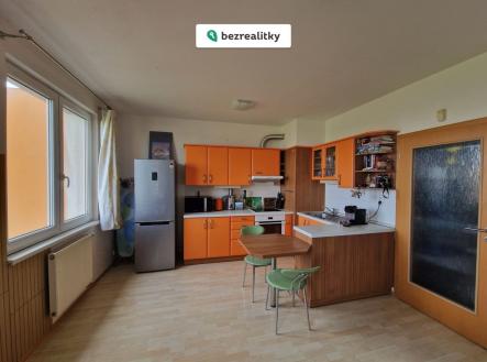 1775480742-eeuiebcfms-whatsapp-image-2026-04-06-at-12-57-00-289-29 | Prodej bytu, 1+kk, 37 m²