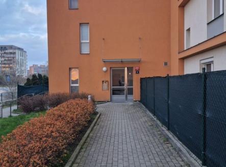 1775480757-jaxljpkfuh-whatsapp-image-2026-04-06-at-12-57-29-281-29 | Prodej bytu, 1+kk, 37 m²