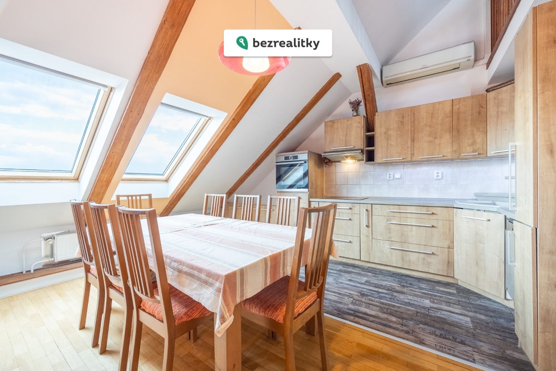 1776752905-uivomfgwwr-8y7a0817-hdr2