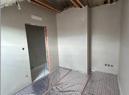 1776770069-vsqeahberw-sni-cc-81mek-obrazovky-2026-04-21-v-c2-a013-13-33 | Prodej - dům/vila, 125 m²