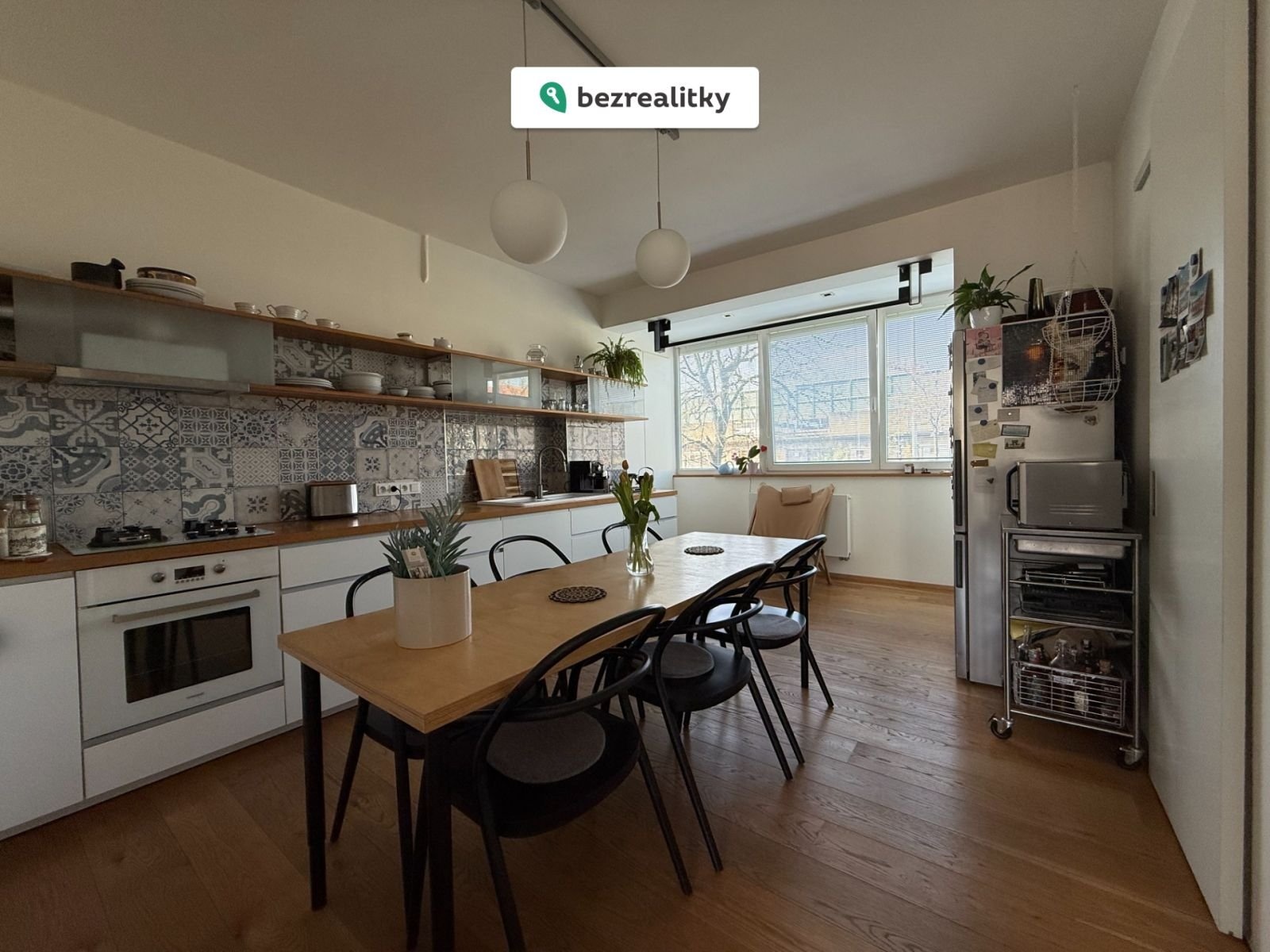 1776974333-fdtncbfvvk-img-4864