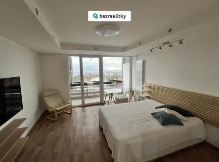 1776790676-ylyhlujyiy-hlavn-c3-ad | Prodej bytu, 1+kk, 33 m²