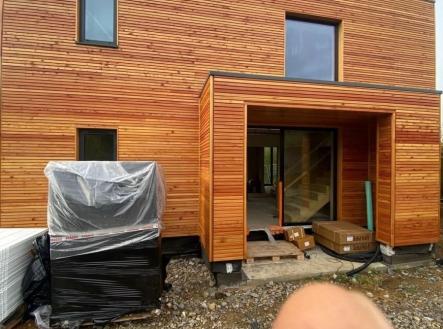 1777205483-atuprqkzfj-whatsapp-image-2026-02-16-at-19-28-37-281-29 | Prodej - dům/vila, 185 m²