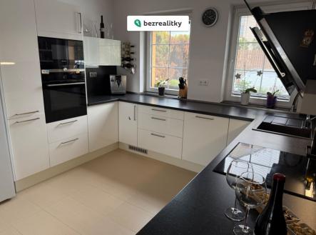 1777321196-eeqtnccxhp-img-1921 | Prodej - dům/vila, 104 m²