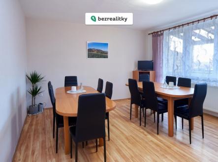 1773947795-usqdpyjqsk-08083-spolecenska-v-prizemi | Prodej - dům/vila, 271 m²
