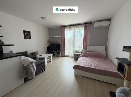 1777919968-tmugijetdr-photo-2026-05-04-19-15-01 | Prodej bytu, 1+kk, 35 m²