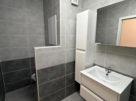 1777922360-tlxxggqirr-2a031356-05a8-4b8d-ae20-d4067c158744 | Prodej bytu, 2+1, 65 m²