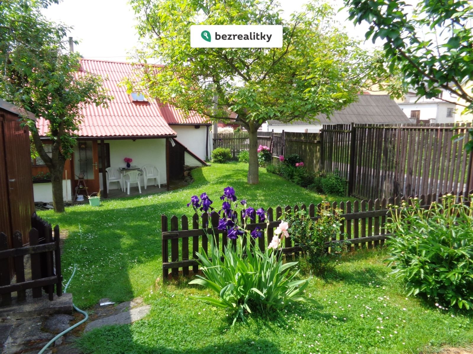 1777405192-sudyoriuez-04-veranda-zezadu-budovy-2c-dvorek
