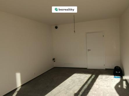 1777029689-dhdensbdjm-img-20260418-080834 | Prodej bytu, 1+kk, 38 m²