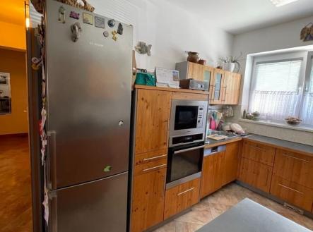 1778592477-uyldlcazjs-kuchy-c5-88 | Prodej - dům/vila, 135 m²