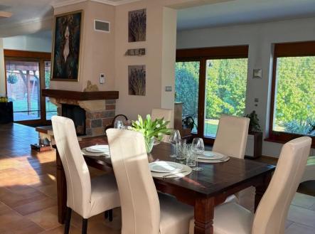 1778593998-ntoeogpuvy-2 | Prodej - dům/vila, 547 m²