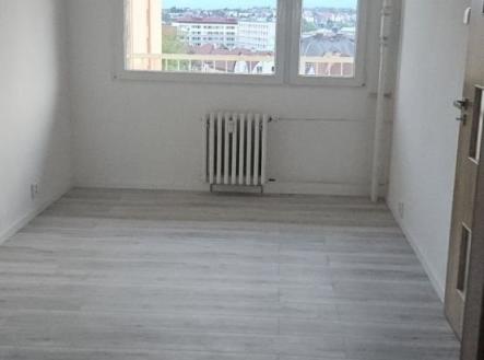 1778840703-gkkugllwle-pokoj | Prodej bytu, 1+1, 41 m²