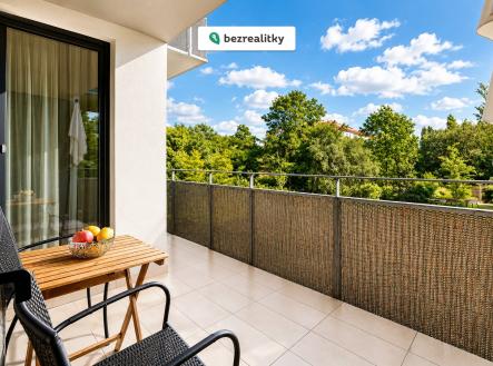1779012590-hsmtletsnr-chatgpt-image-may-17-2c-2026-2c-10-12-46-am | Prodej bytu, 3+kk, 98 m²