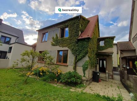 1779735717-jvgesejnmh-pohled-jih | Prodej - dům/vila, 225 m²