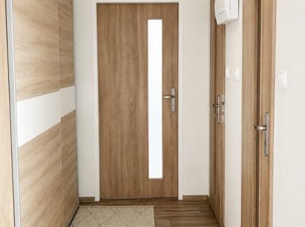 1780412933-tcfiqybyfb-chatgpt-image-2-6-2026-16-48-55-286-29 | Prodej bytu, 2+1, 52 m²