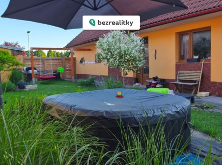 1780570187-gxrmhntqnx-venku-4 | Prodej - dům/vila, 70 m²