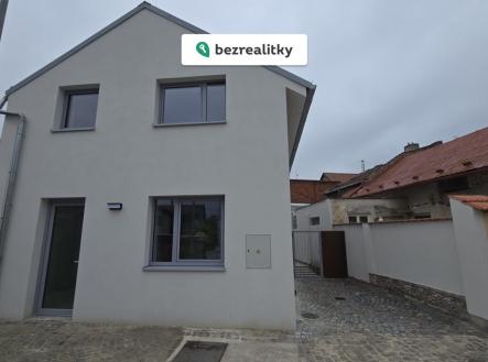 1780592316-xajzpkmibu-87a29be2-b57d-46e9-9b08-3db2aa60ebfa | Prodej - dům/vila, 90 m²