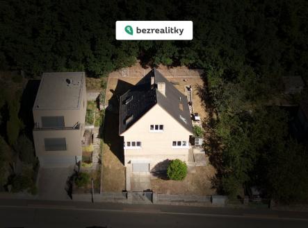 1780048225-uhwbmdifae-hero-uprava-mask | Prodej - dům/vila, 305 m²
