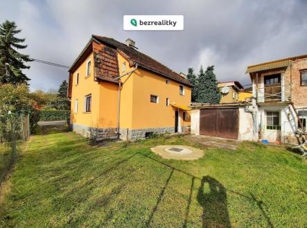 1780865373-fjfkkzpgmu-foto-varvazov138-zadnivchod-garaz | Prodej - dům/vila, 193 m²