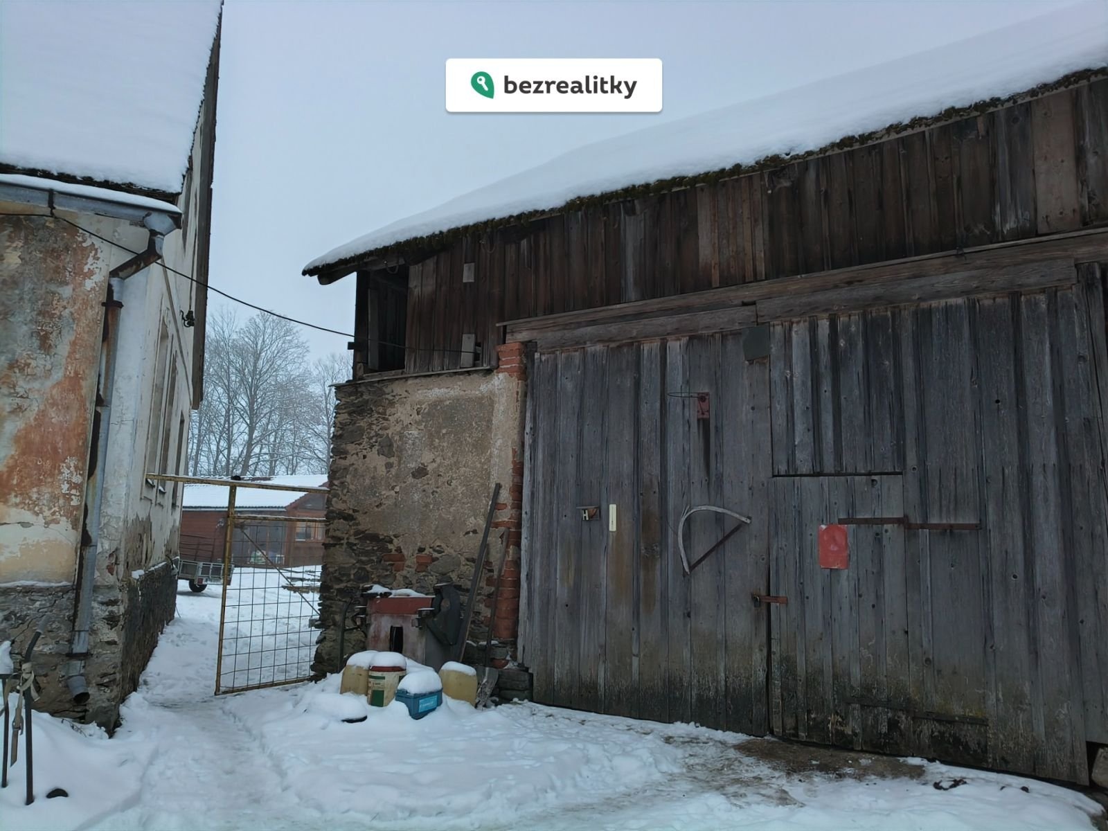 1771229748-lirmrffnee-1000053023